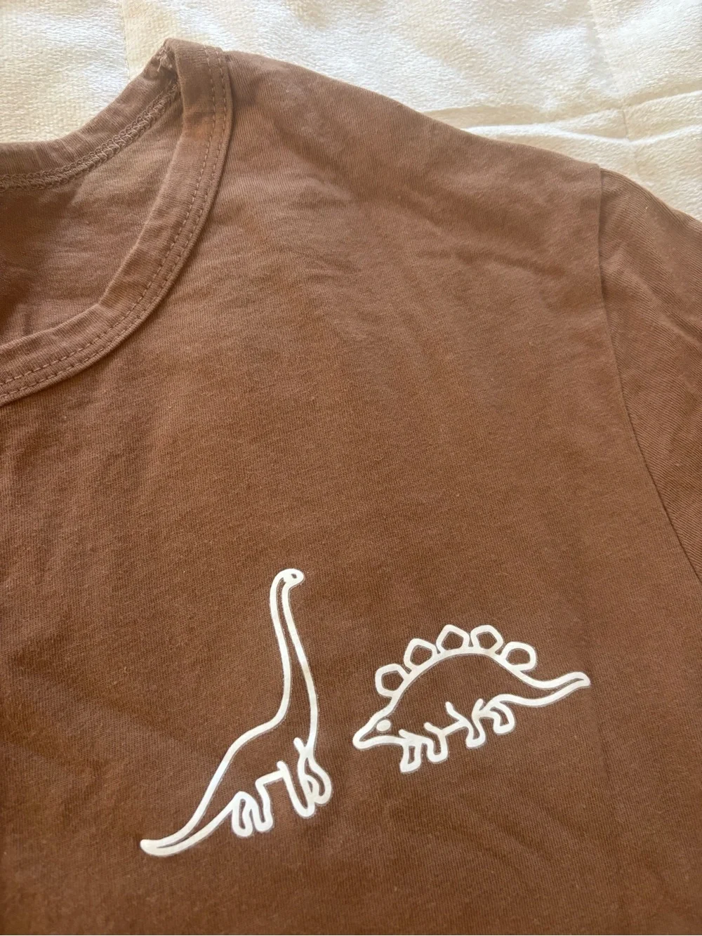 SHEIN Brown Kids Short-Sleeve Tee with White Dinosaur Detail